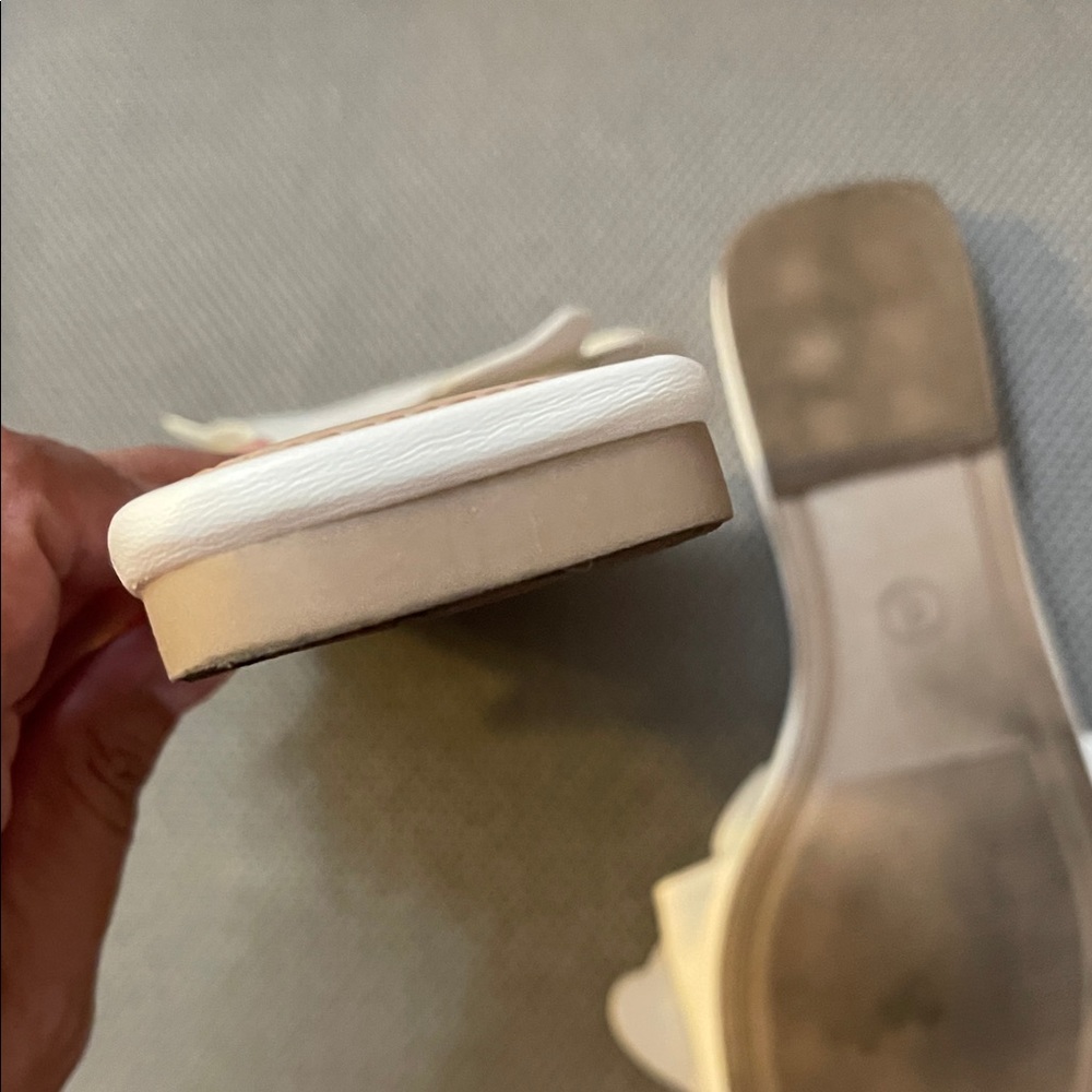 A New Day Women's White Floral Slide Sandals - Picture 5 of 5